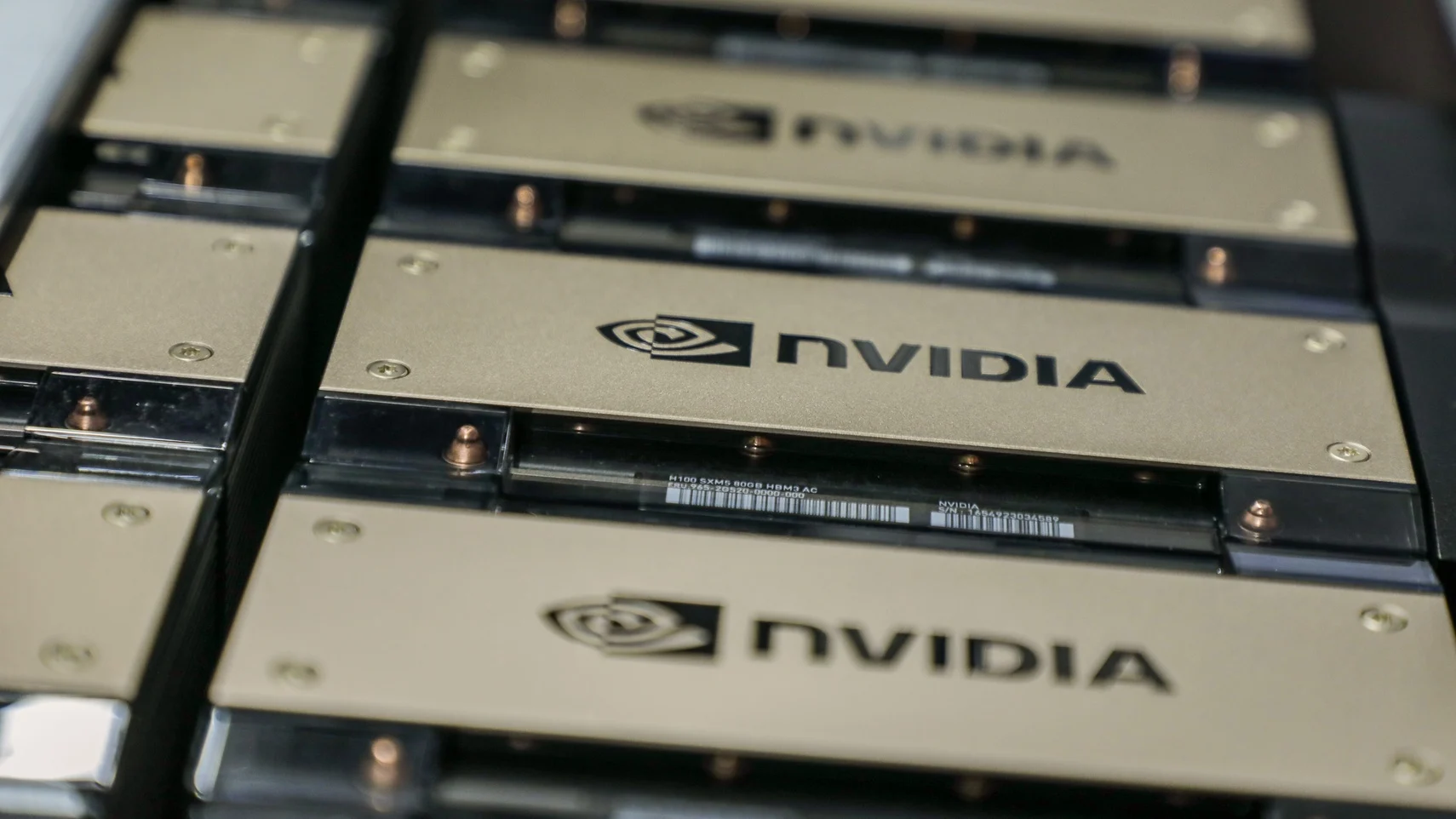 NVIDIA Shares Drop 5% Following Huawei's Ascend 920 AI AnnouncementNVIDIA Shares Drop 5% Following Huawei's Ascend 920 AI Announcement