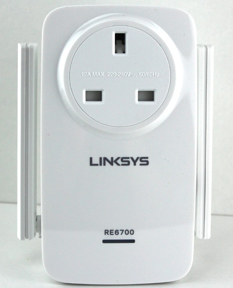 Linksys_RE6700-Photo-front