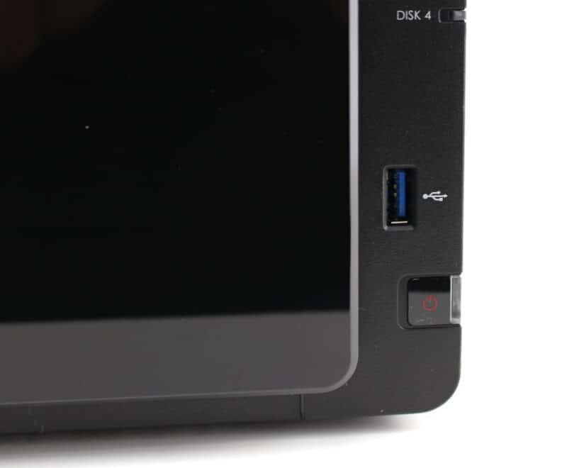 Synology_DS416-Photo-front usb
