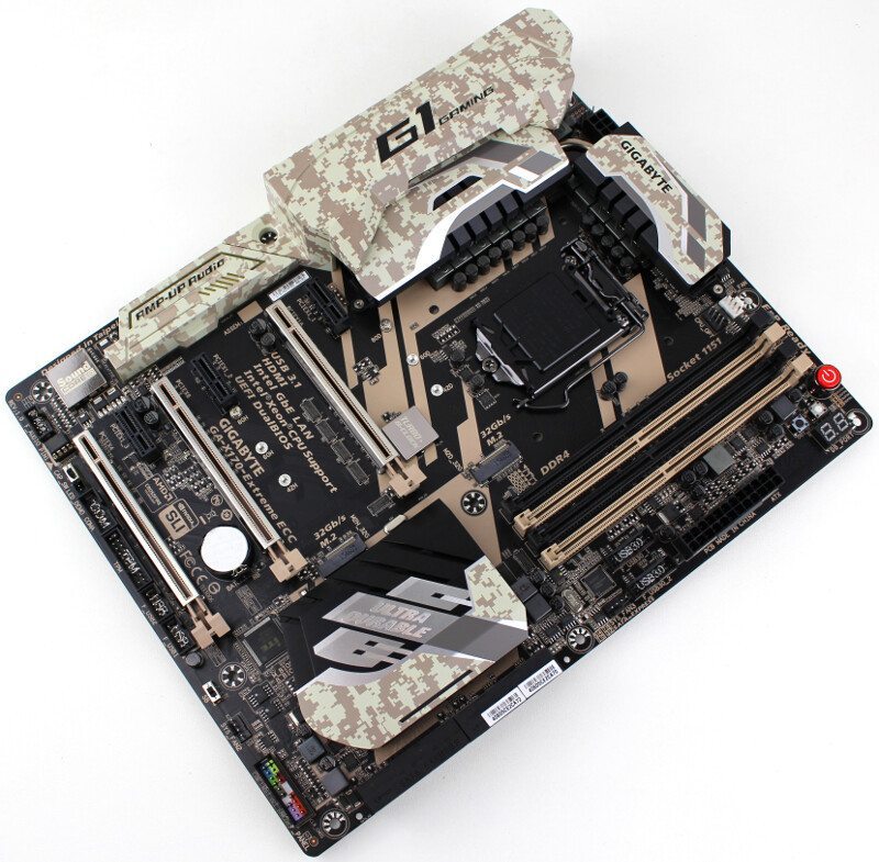 Gigabyte X170-Extreme ECC (Intel C236) Motherboard Review