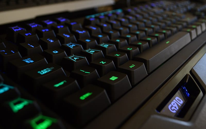 G910 Orion Spectrum RGB Mechanical Keyboard Review | eTeknix