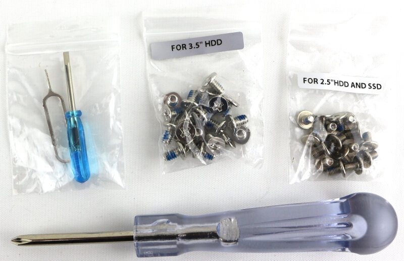 terramaster-d4-310-photo-box-screws