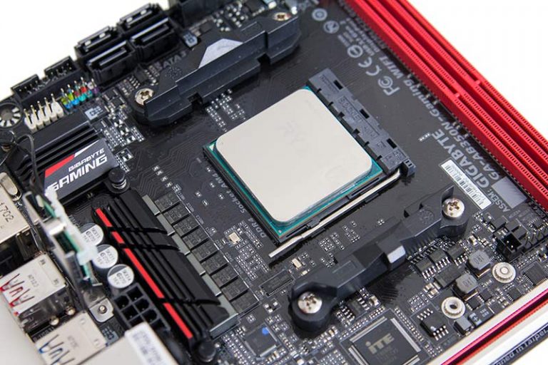 how-to-install-an-am4-amd-processor-eteknix