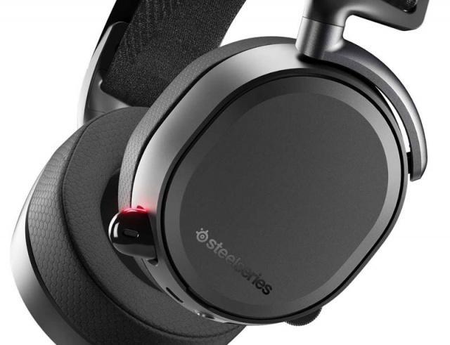 SteelSeries Arctis Pro Wireless Gaming Headset Review | ETeknix