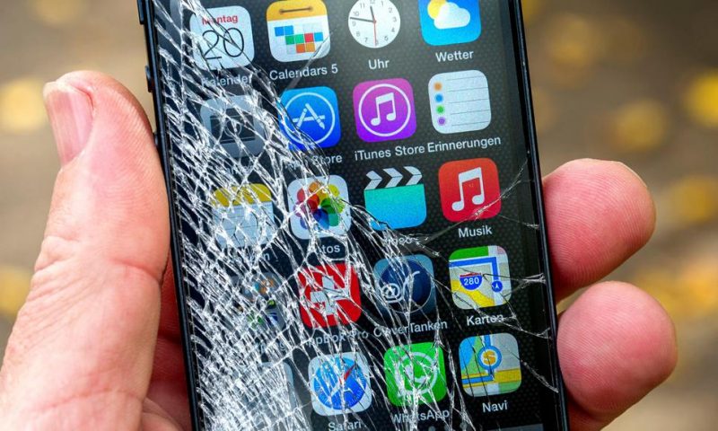 iphone crack cracked screen