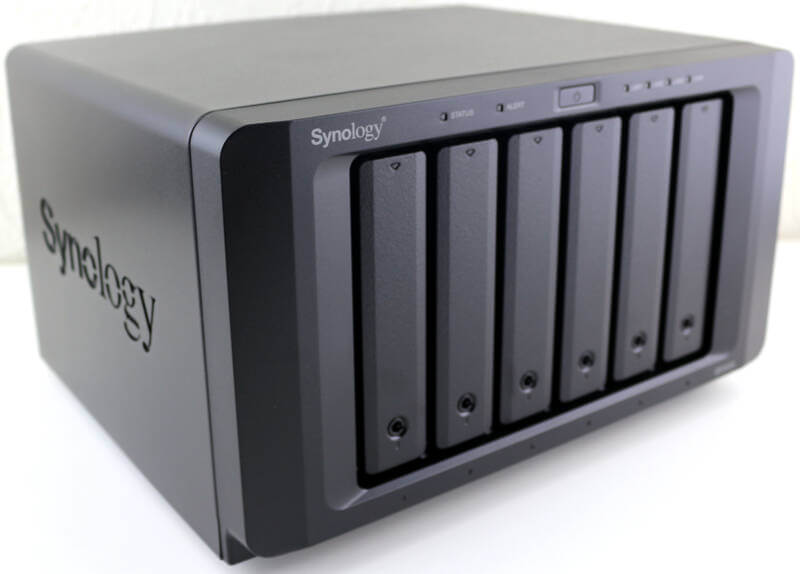 Synology DS1618p Photo view front angle 1
