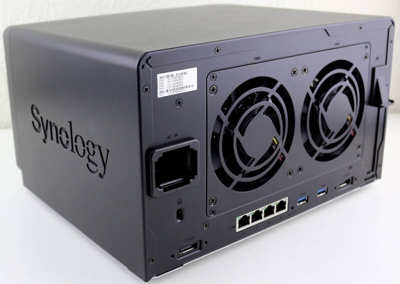 Synology DS1618p Photo view rear angle 1