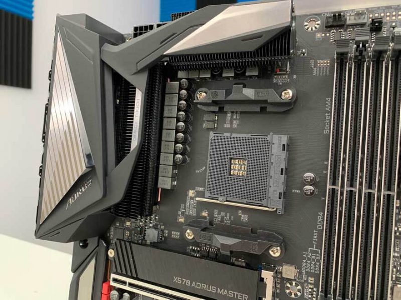 Gigabyte X570 AORUS Master Motherboard Review | eTeknix