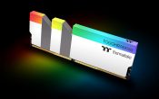 Thermaltake TOUGHRAM RGB White Edition DDR4 2