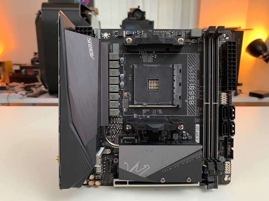 Gigabyte B550I AORUS PRO AX Motherboard Review | eTeknix