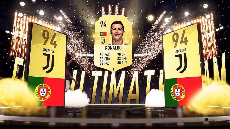 FIFA loot boxes once again hit the mainstream headlines as teen blows £3000  on packs