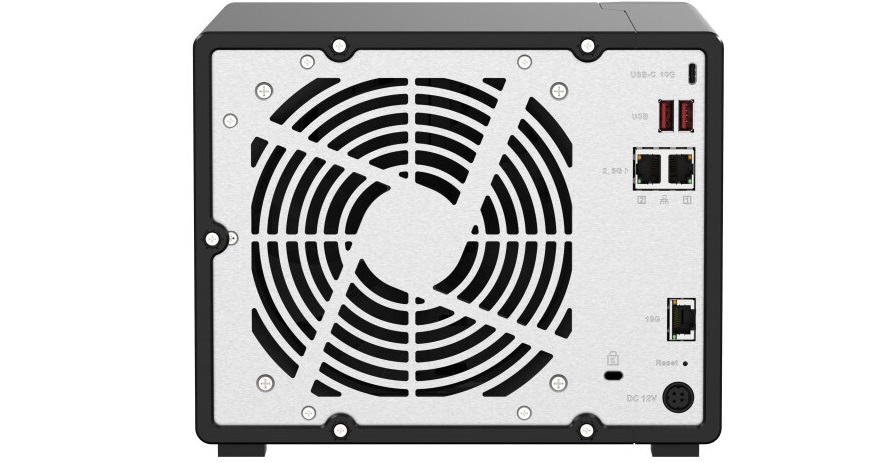 QNAP TS-h973AX 9-bay NAS