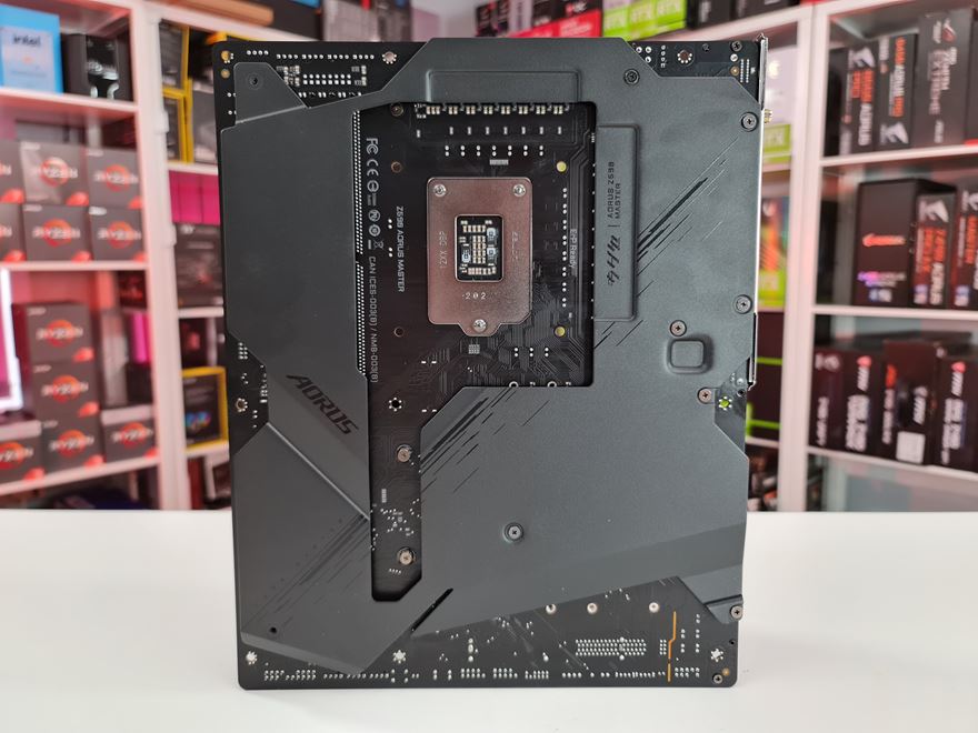 Gigabyte Z590 AORUS MASTER Motherboard Review | eTeknix