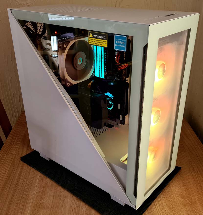 Thermaltake 300 TG Snow ARGB Case Review | eTeknix