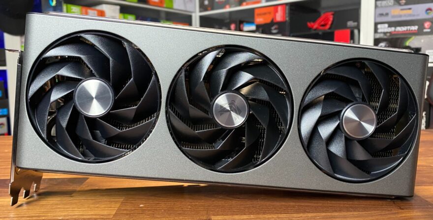 Sapphire Nitro RX 7900 XTX Front 1