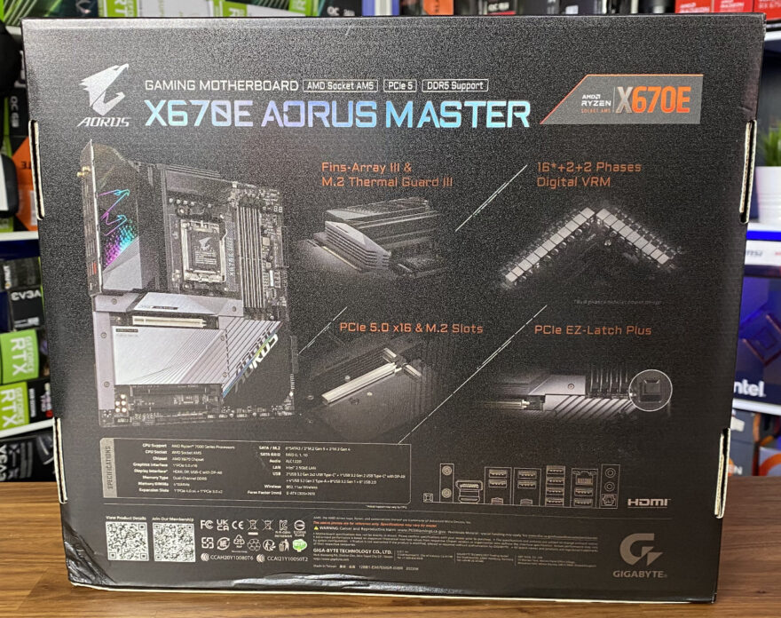 Gigabyte X670E Aourus Master Box Back