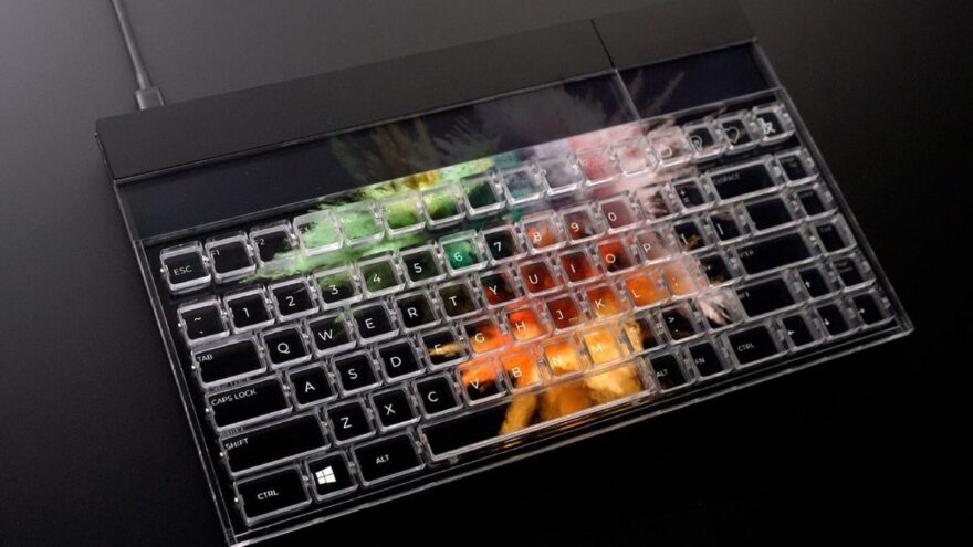 Flux Keyboard - A Transparent Keyboard With Integrated Display 