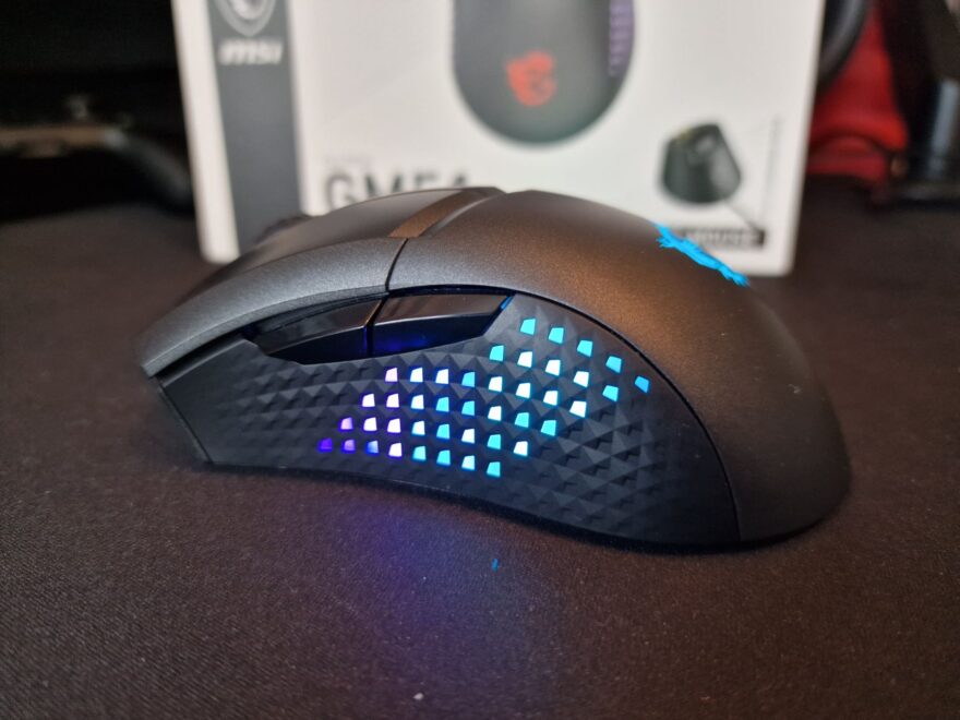 msi clutch gm51 lightweight wireless mouse review 09