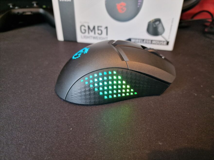 msi clutch gm51 lightweight wireless mouse review 13