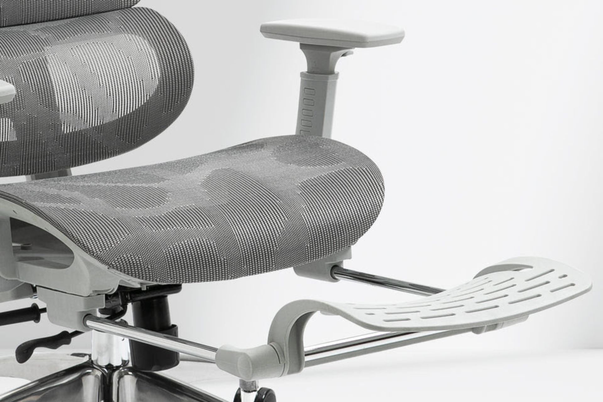 Boulies Launches EP400 Office Chairs | eTeknix