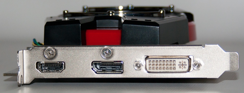 intel 4600 graphics card db9 connector